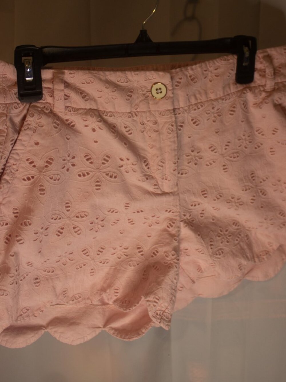 Crown & Ivy Pair of Pink Eyelet Shorts Size 10